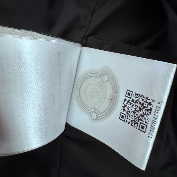 LIKE NEW😍RARE❤️MONCLER❤️WOMEN’S JACKET - Picture 10 of 16